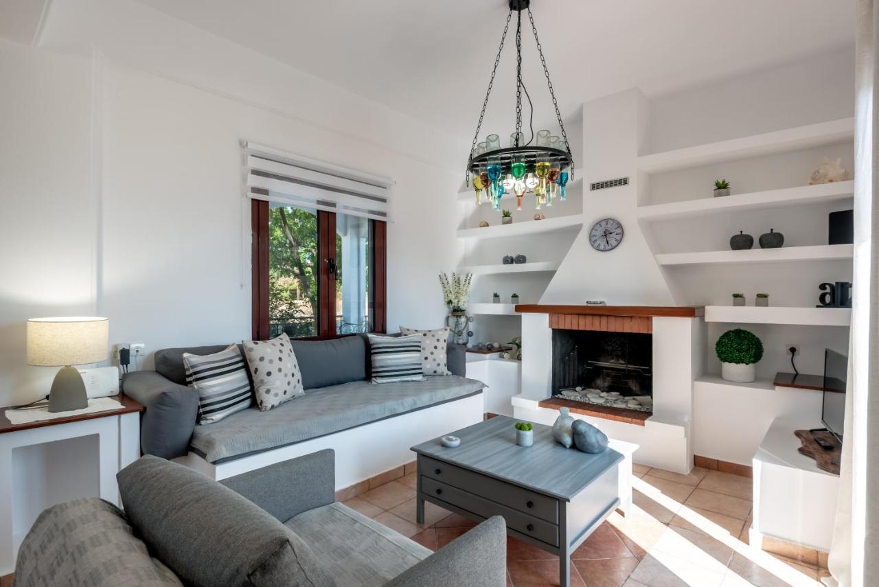 Apteramare Tradidtional House 'New Listing 2022' Ханья Экстерьер фото